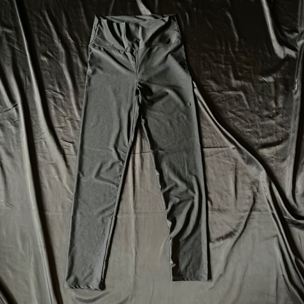 FashionNova Leggings Size Large